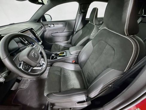 Used 2023 Volvo C40 P8 Recharge Ultimate AWD/4WD image 5