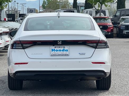Certified 2023 Honda Accord Touring image 9