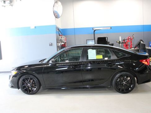 Used 2024 Honda Civic Sport image 17