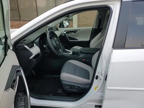 New 2025 Toyota RAV4 XLE w/ Convenience Package image 11