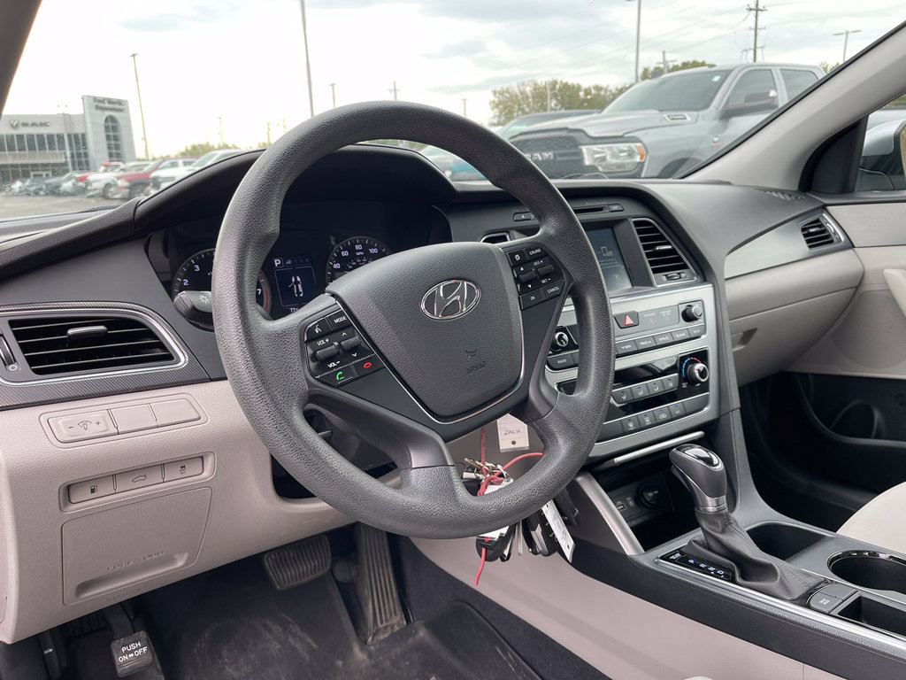 Used 2017 Hyundai Sonata Sport FWD image 17