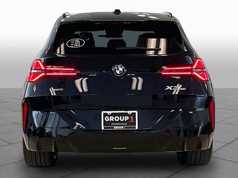Used 2025 BMW X3 xDrive30i w/ Premium Package AWD/4WD image 4