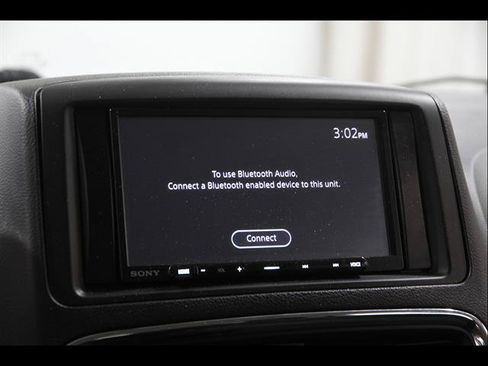 Used 2016 Dodge Grand Caravan American Value Package FWD image 11