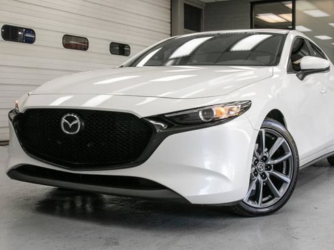 Used 2020 MAZDA MAZDA3 AWD Hatchback image 9