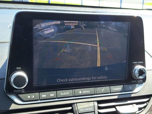 Used 2023 Nissan Altima 2.5 SV FWD image 29