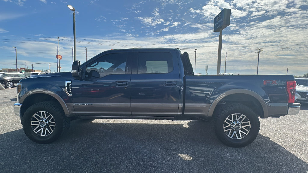Used 2019 Ford F250 Lariat w/ Lariat Ultimate Package AWD/4WD image 12
