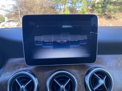 Used 2019 Mercedes-Benz GLA 250 GLA 250 image 16