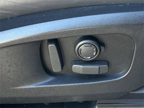 Used 2022 Land Rover Defender 110 X-Dynamic HSE image 31