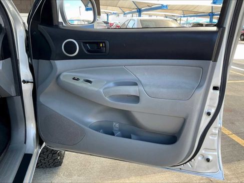 Used 2007 Toyota Tacoma PreRunner image 22