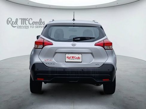 Used 2020 Nissan Kicks SV FWD image 4