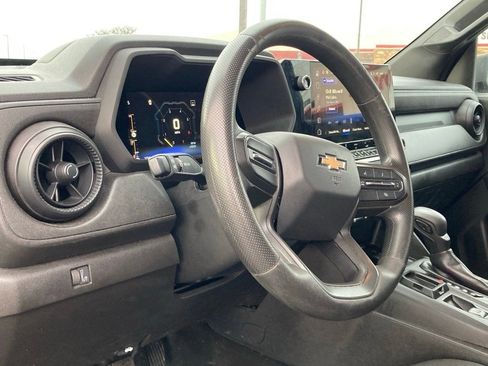 Used 2023 Chevrolet Colorado W/T image 9