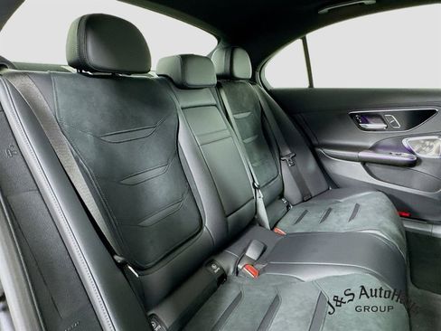 Used 2025 Mercedes-Benz C 36 AMG S image 34