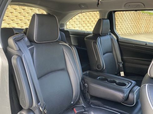 Used 2022 Honda Odyssey Elite image 34