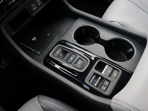 New 2025 Honda Pilot Touring image 25