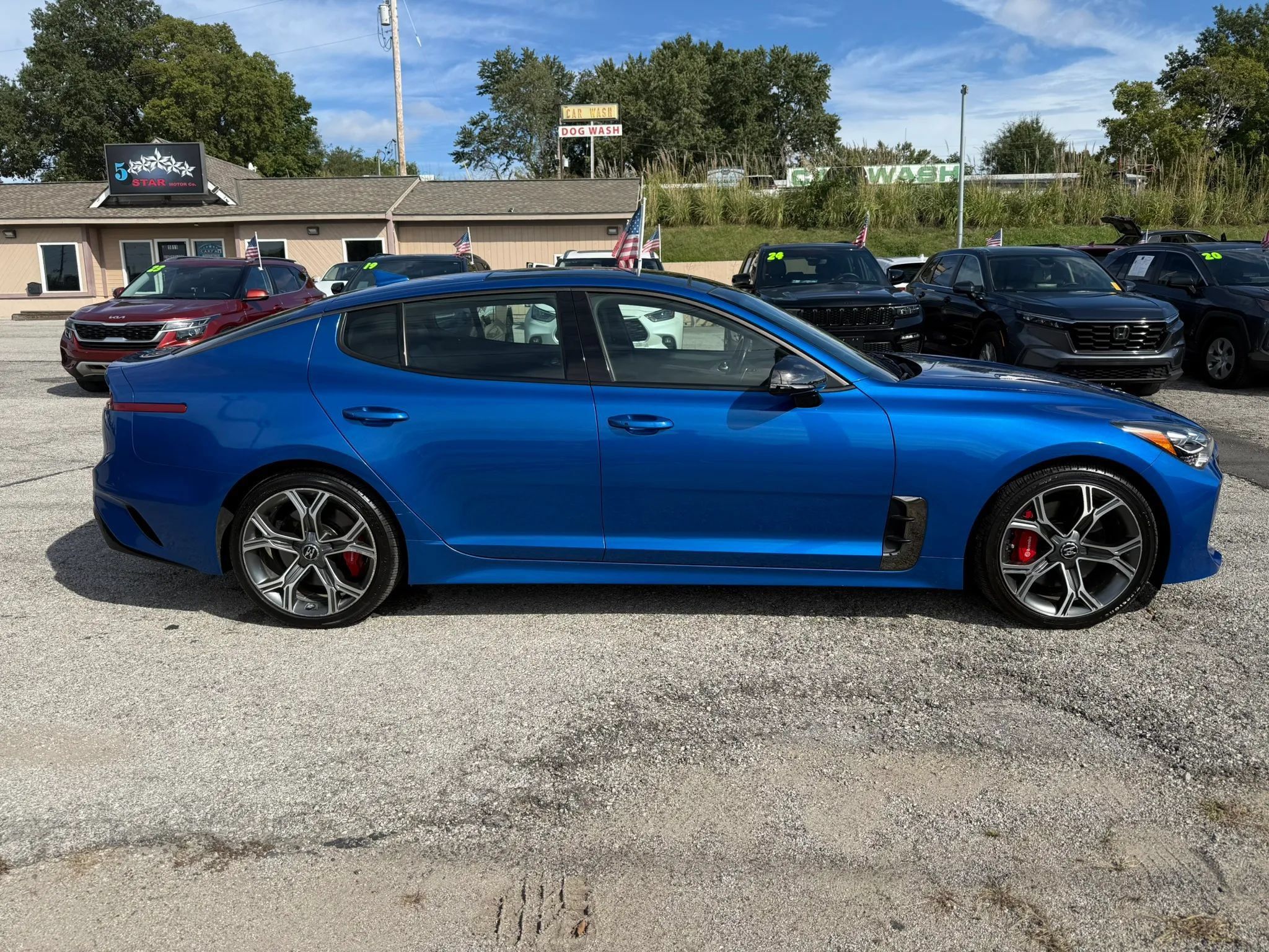 Used 2018 Kia Stinger GT2 AWD/4WD image 2