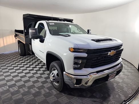 New 2025 Chevrolet Silverado 3500 W/T w/ WT Convenience Package image 2