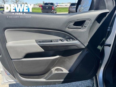 Used 2020 Chevrolet Colorado W/T w/ WT Convenience Package image 10