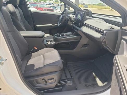 New 2026 Toyota C-HR AWD/4WD image 16