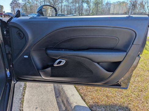 Used 2022 Dodge Challenger R/T w/ Plus Package image 20