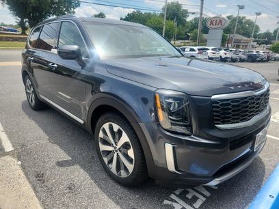 Used 2020 Kia Telluride S w/ S 8 Passenger Seating Package