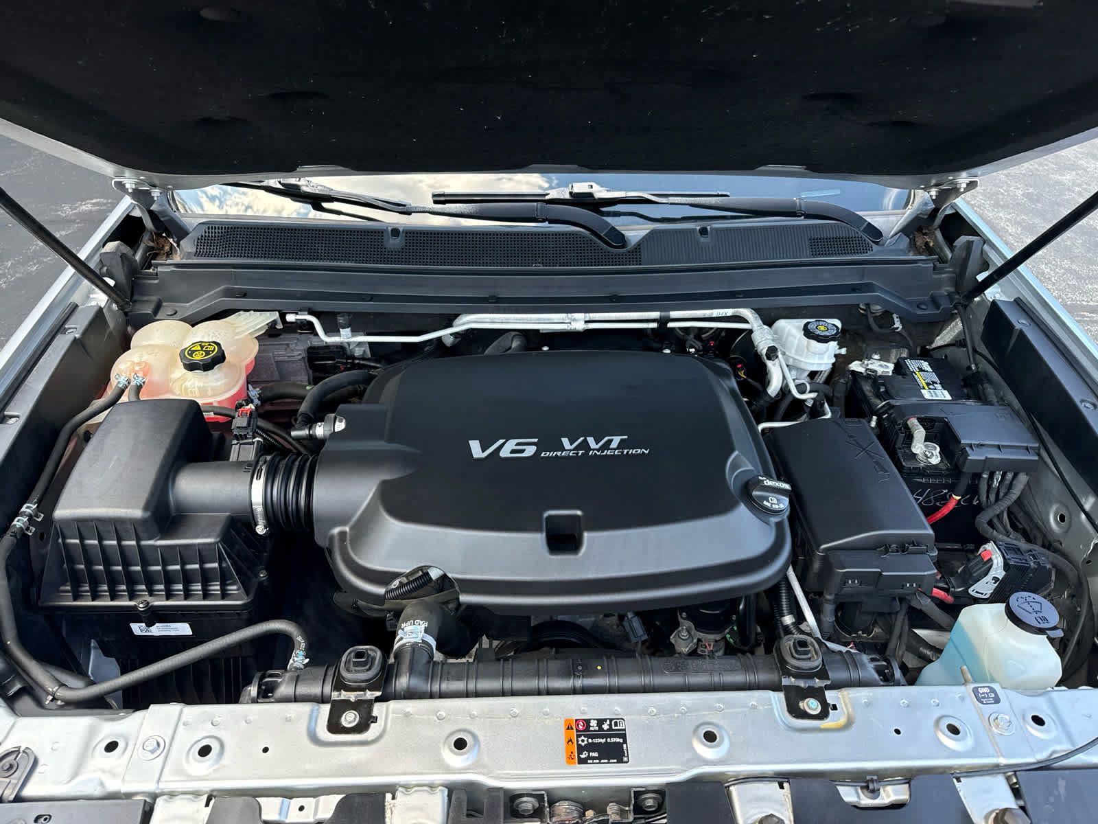 Used 2018 Chevrolet Colorado LT w/ LT Convenience Package RWD image 16