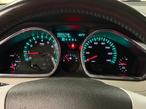 Used 2011 Chevrolet Traverse LTZ image 45