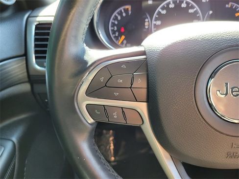 Certified 2021 Jeep Grand Cherokee Laredo image 32