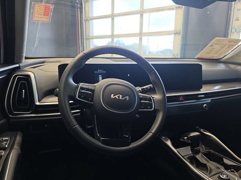 Certified 2024 Kia Sorento S w/ Panoramic Sunroof Package FWD image 20