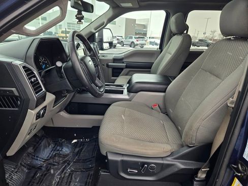 Used 2016 Ford F150 XLT w/ Equipment Group 302A Luxury image 24