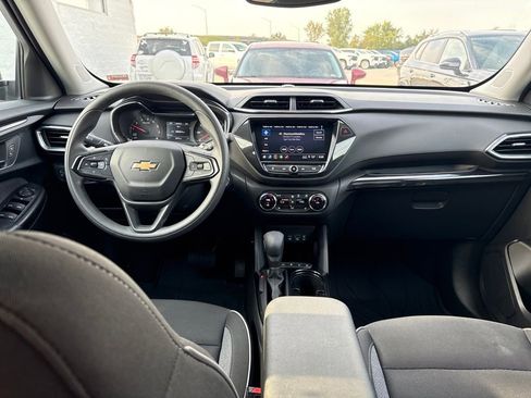 Used 2023 Chevrolet TrailBlazer LT w/ Convenience Package image 49