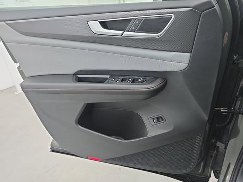 Used 2024 Volkswagen Atlas Peak Edition SEL image 28