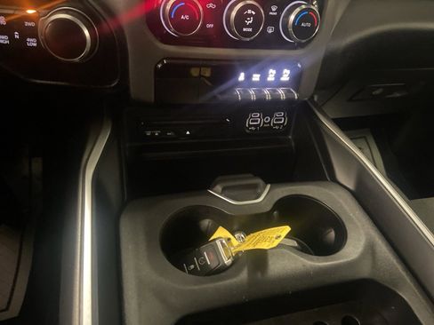 Used 2019 RAM 1500 Big Horn image 30