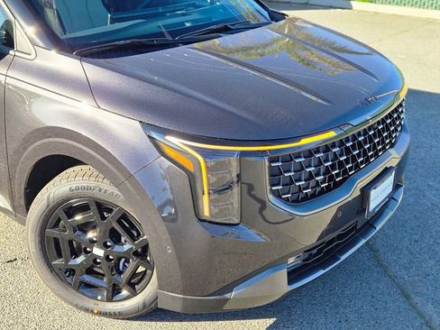 New 2026 Kia Carnival SX Prestige image 3