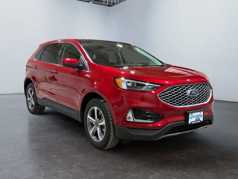 Used 2023 Ford Edge SEL w/ Convenience Package image 7