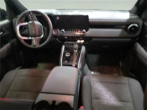 Used 2024 Chevrolet Colorado Z71 w/ Z71 Convenience Package 2 image 16