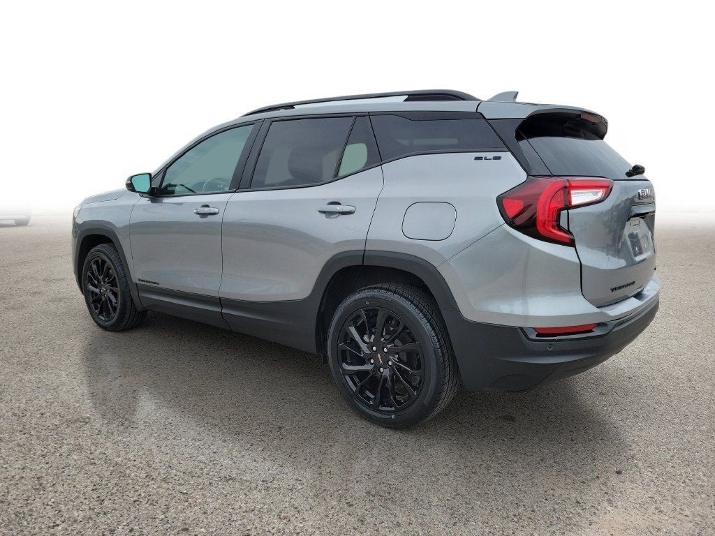 Used 2023 GMC Terrain SLE w/ Driver Convenience Package AWD/4WD image 3