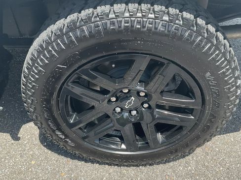 Used 2021 Chevrolet Silverado 1500 Custom Trail Boss w/ Safety Confidence Package AWD/4WD image 10