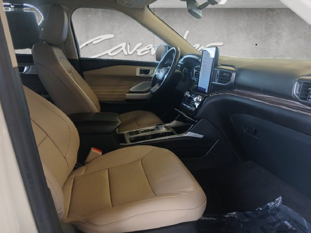 Used 2023 Ford Explorer Limited w/ Limited Technology Package RWD image 25