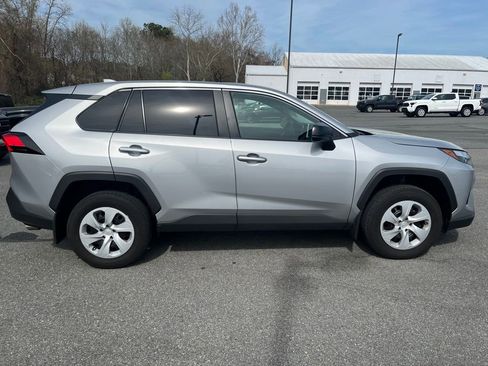 Used 2025 Toyota RAV4 LE image 6