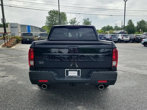 Certified 2026 Honda Ridgeline Black Edition image 5