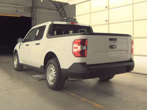 Used 2022 Ford Maverick XL FWD image 6