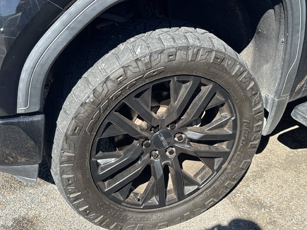 Used 2020 GMC Sierra 1500 AT4 w/ AT4 Premium Package AWD/4WD image 7