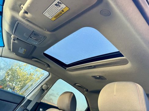 Used 2012 Kia Forte SX image 12