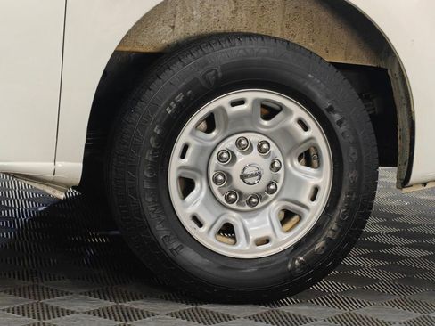 Used 2020 Nissan NV 2500 SV image 43