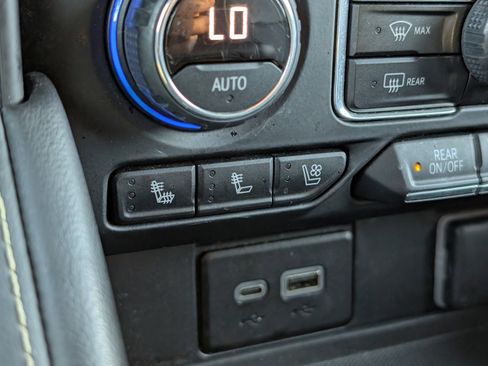 Used 2023 Chevrolet Tahoe Premier image 7