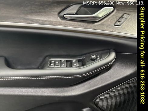 New 2025 Jeep Grand Cherokee Limited image 28