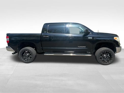 Used 2015 Toyota Tundra SR5 w/ SR5 Upgrade Package image 4
