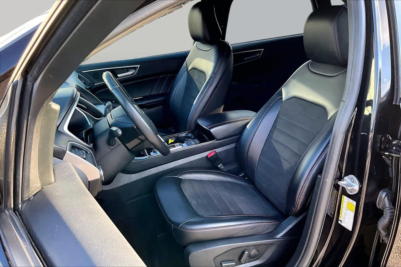 Used 2020 Ford Edge ST-Line FWD image 9