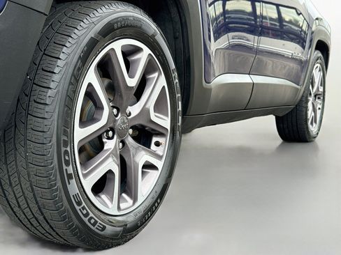 Used 2016 Jeep Renegade Latitude w/ Popular Equipment Group FWD image 9