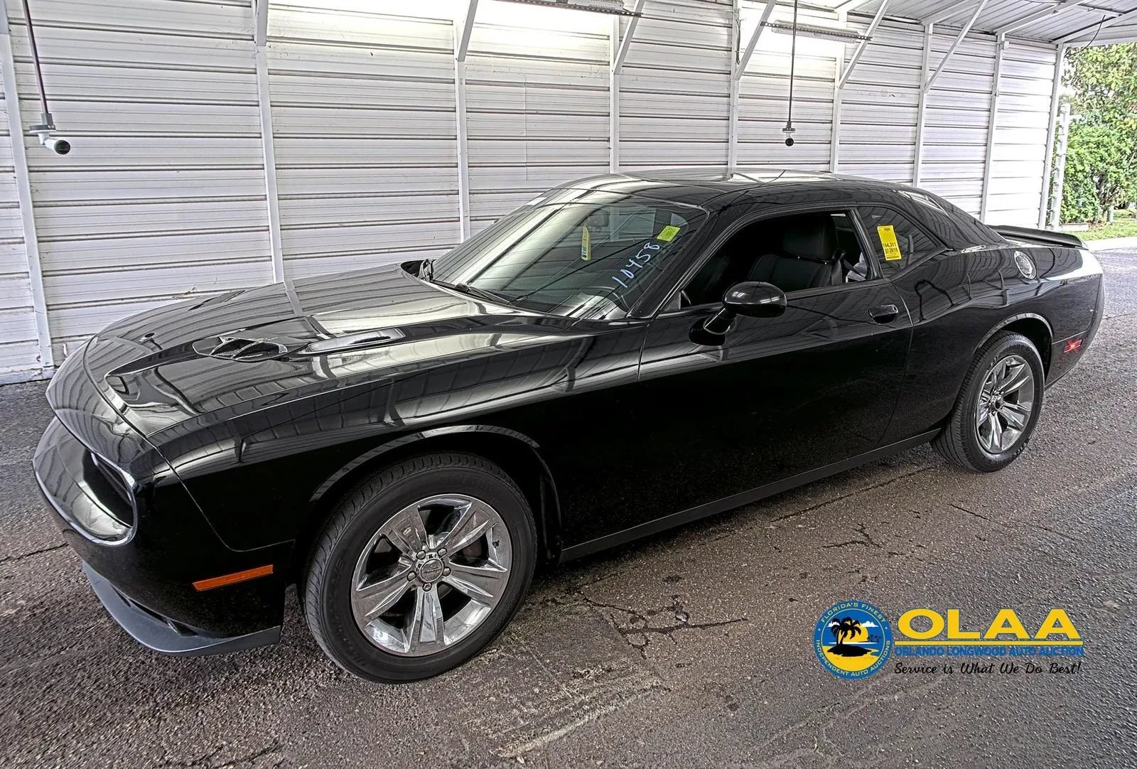 Used 2018 Dodge Challenger SXT RWD image 1